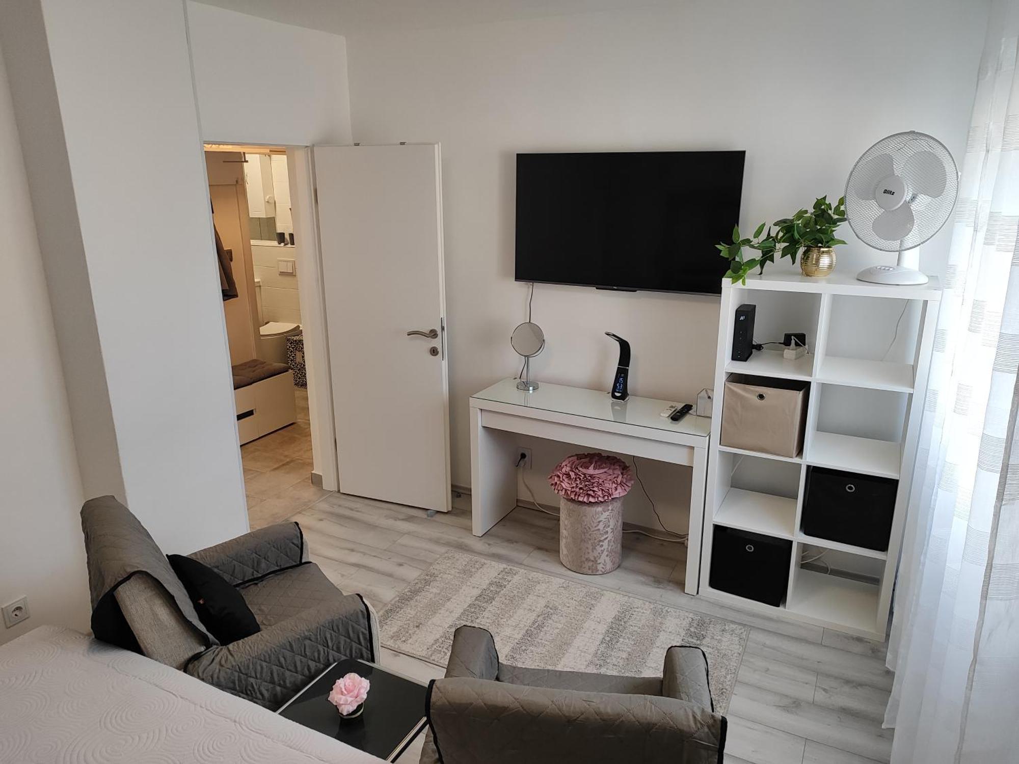 Apartment Zara With Garage Exterior photo